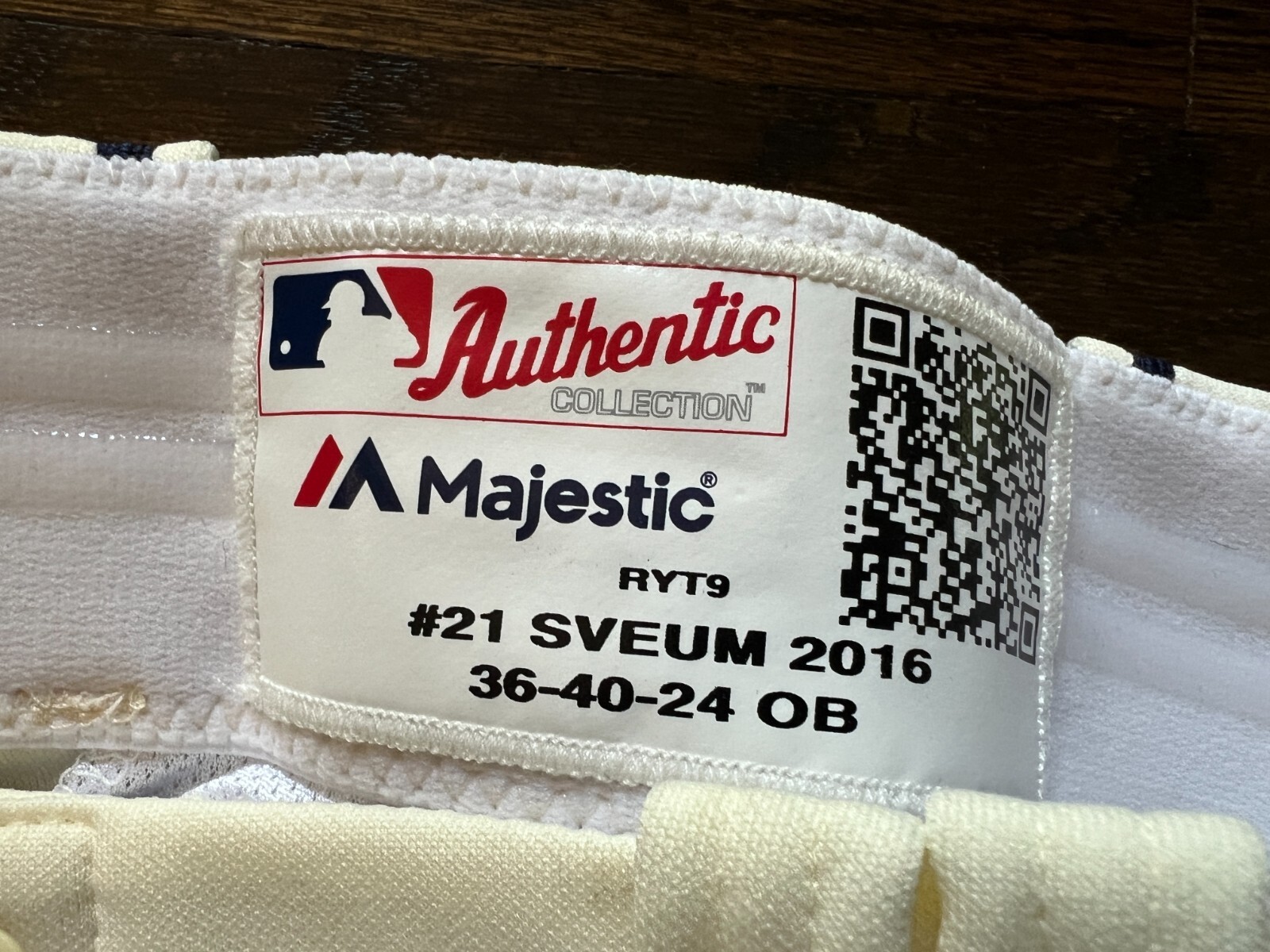 GAME USED ? ISSUED PANTS KANSAS CITY ROYALS TBTC MONARCHS 2016 DALE SVEUM