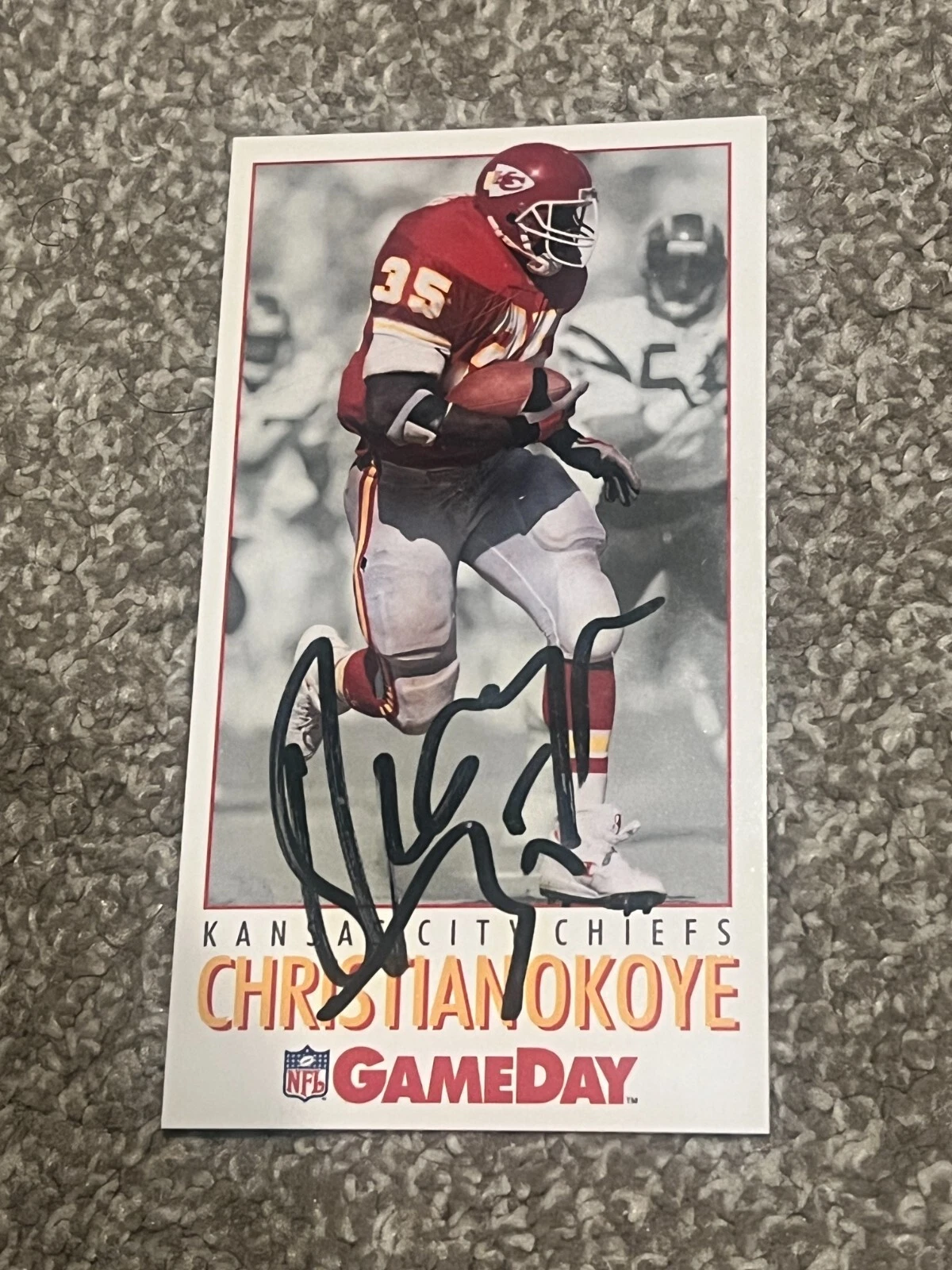SIGNED FOOTBALL CARD AUTO KANSAS CITY CHIEFS  1992 FLEER GAMEDAY CHRISTIAN OKOYE