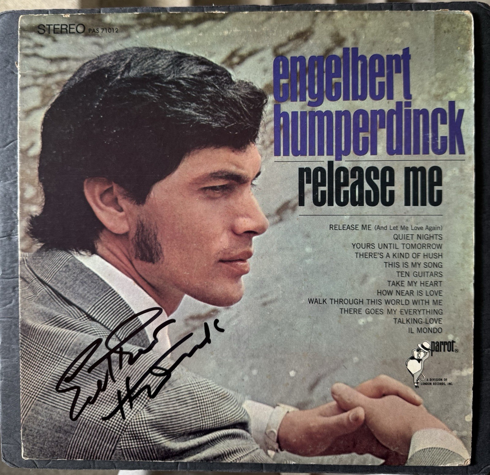 Engelbert Humperdinck Signed Vinyl Release Me JSA COA autographed Record Album