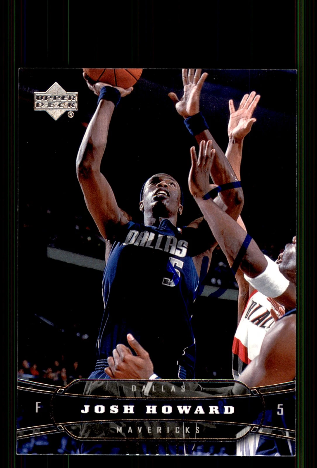 Signed Basketball Card Auto Josh Howard 2004-05 Upper Deck #37 Dallas Mavericks