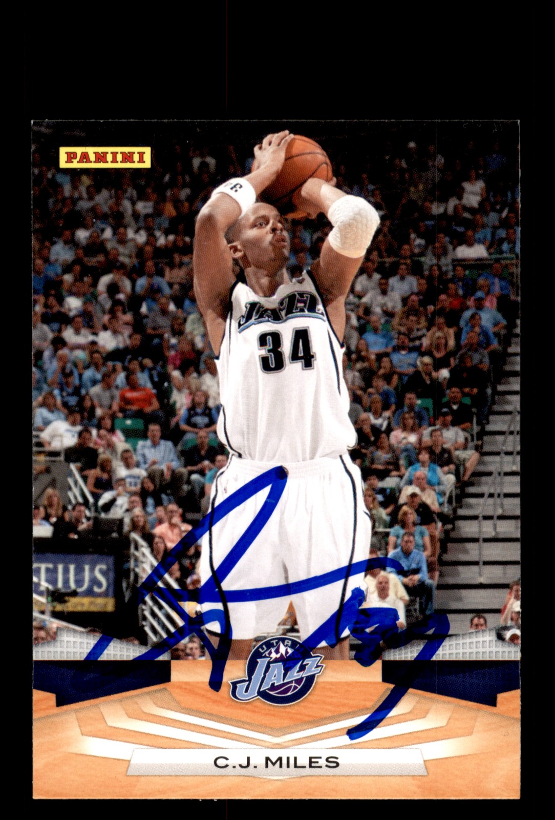 Signed Basketball Card Auto C.J. Miles 2009-10 Panini #237 Utah Jazz