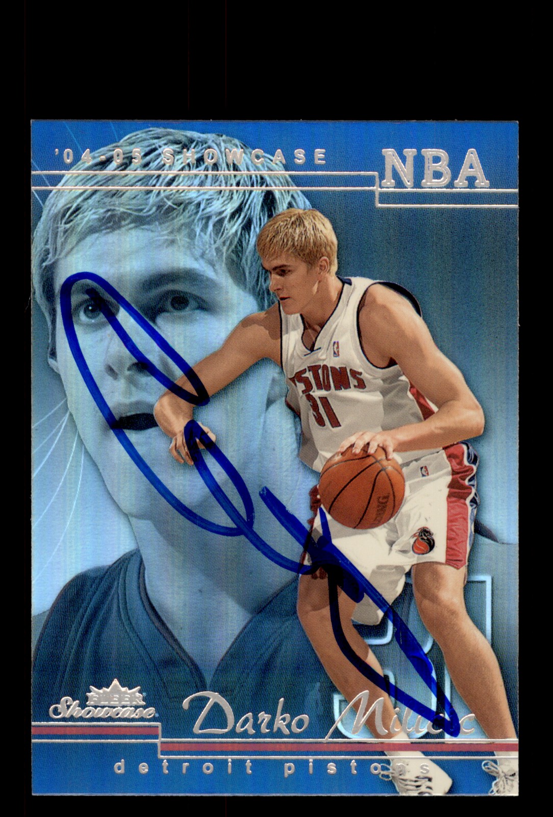 Signed Basketball Card Auto Darko Milicic 2004-05 Fleer Showcase #5 Pistons