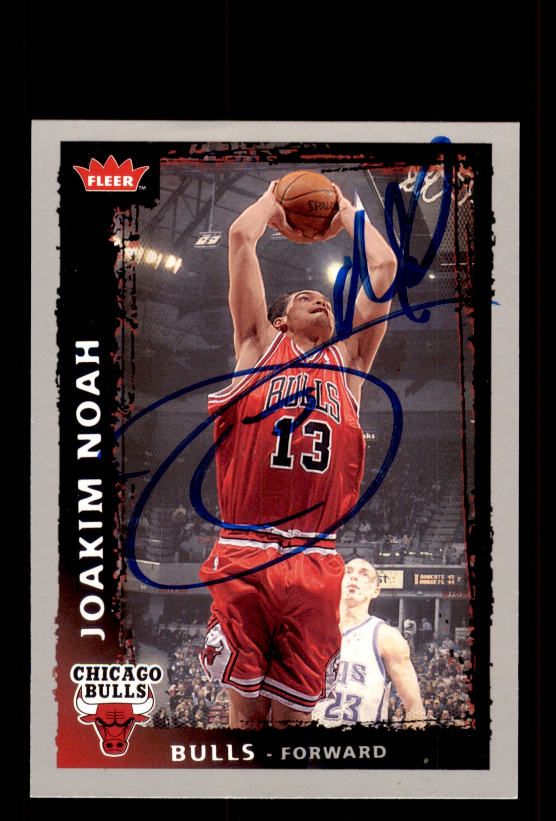 Signed Basketball Card Auto Joakim Noah 2008-09 Fleer #71 Chicago Bulls