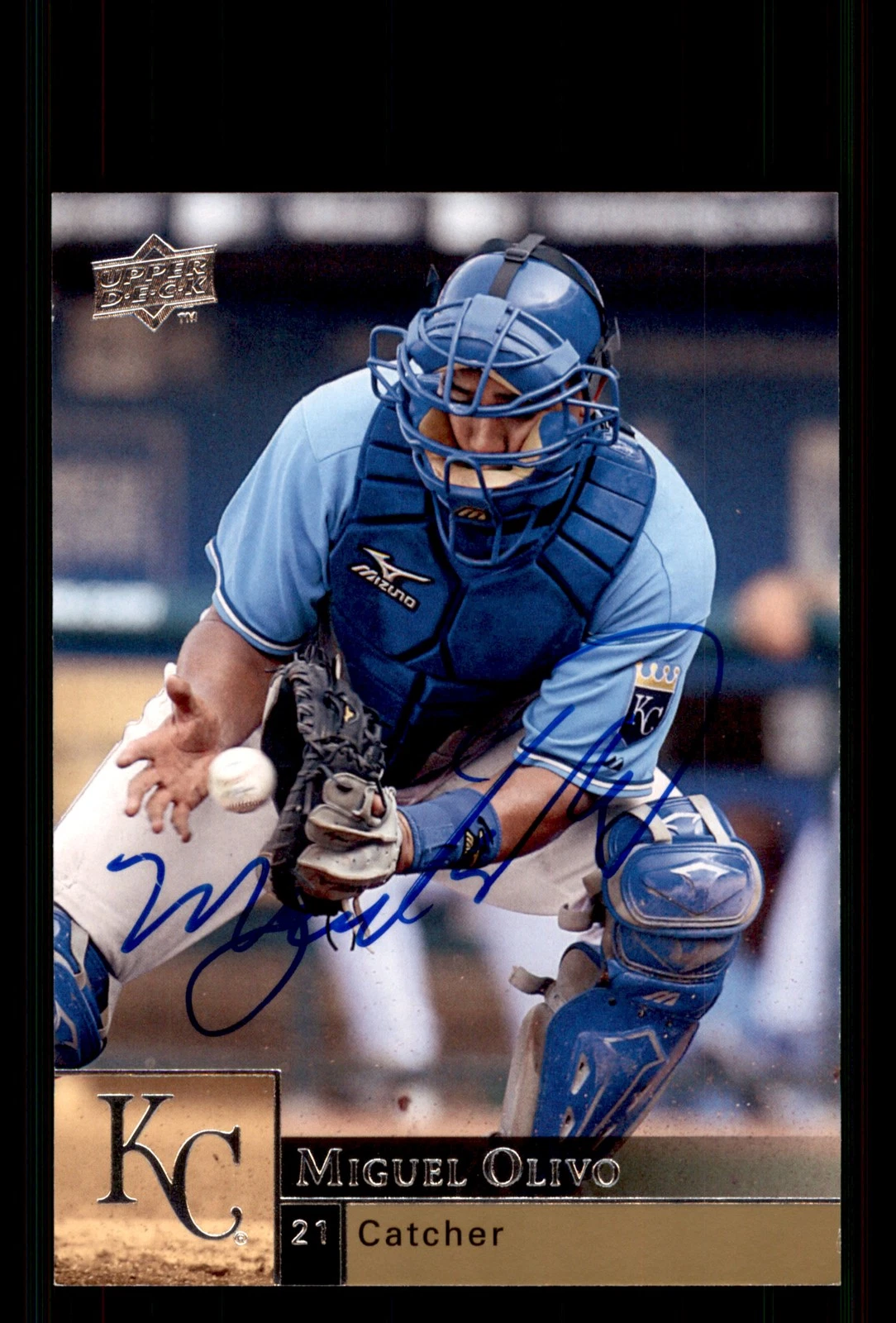 Signed Baseball Card Auto Miguel Olivo 2009 Upper Deck #682 Kansas City Royals