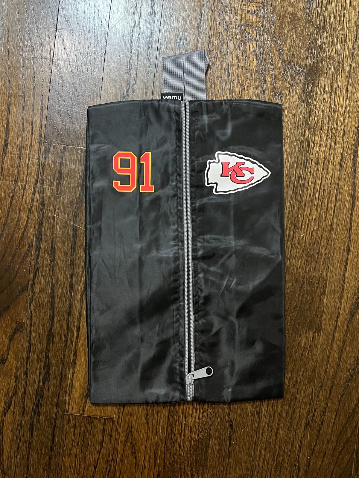 NFL FOOTBALL TEAM ISSUED KANSAS CITY CHIEFS TOILETRY BAG #91