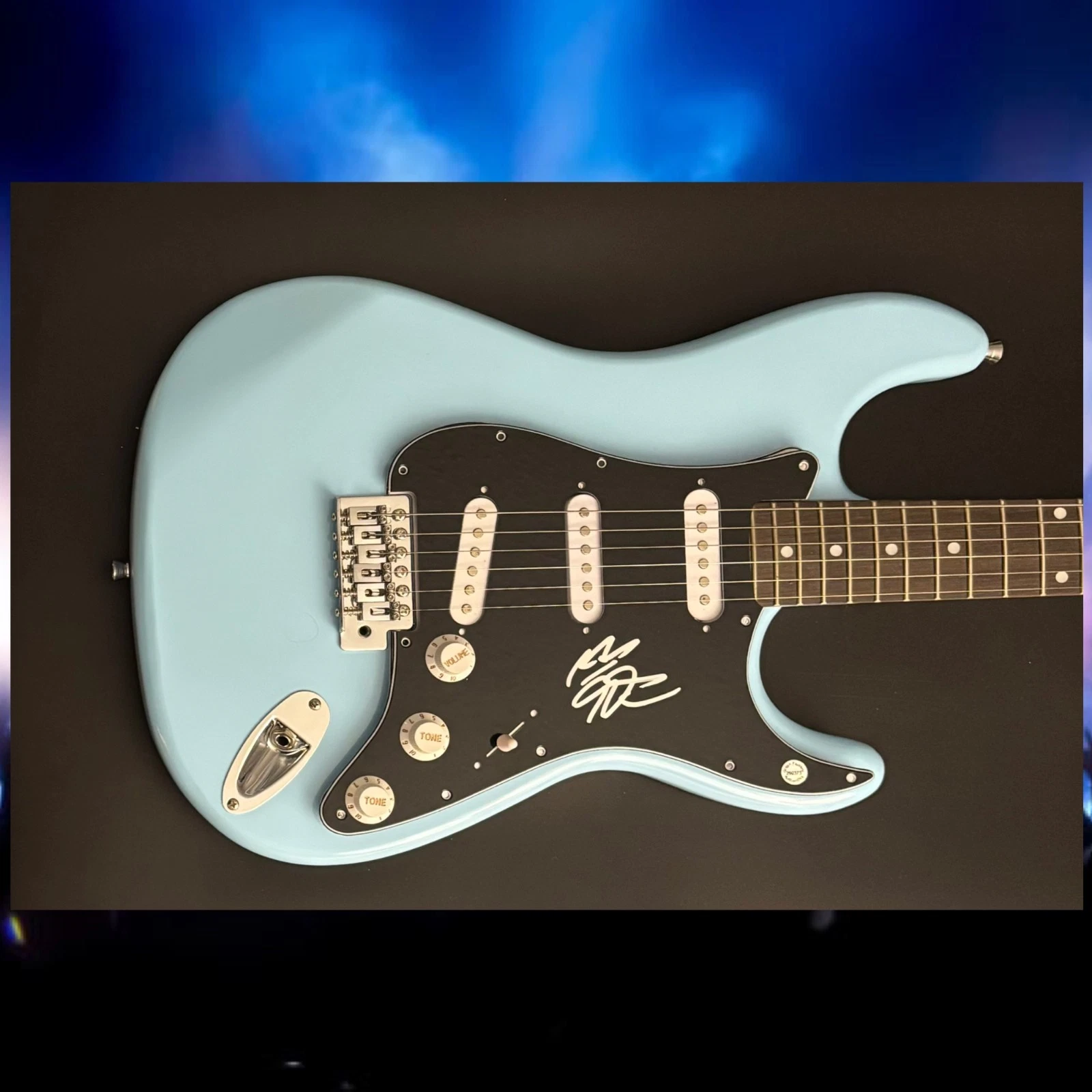 GFA Blues Star * CHRISTONE KINGFISH INGRAM * Signed Electric Guitar PROOF COA
