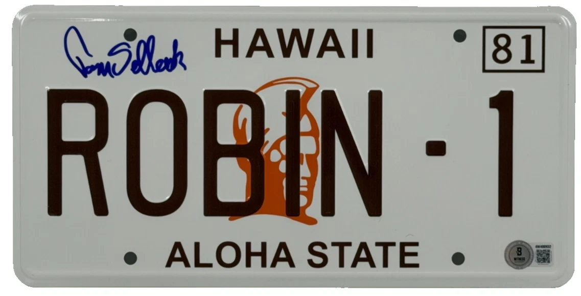 Tom Selleck Signed Magnum PI Prop Replica License Plate Robin Beckett Witness