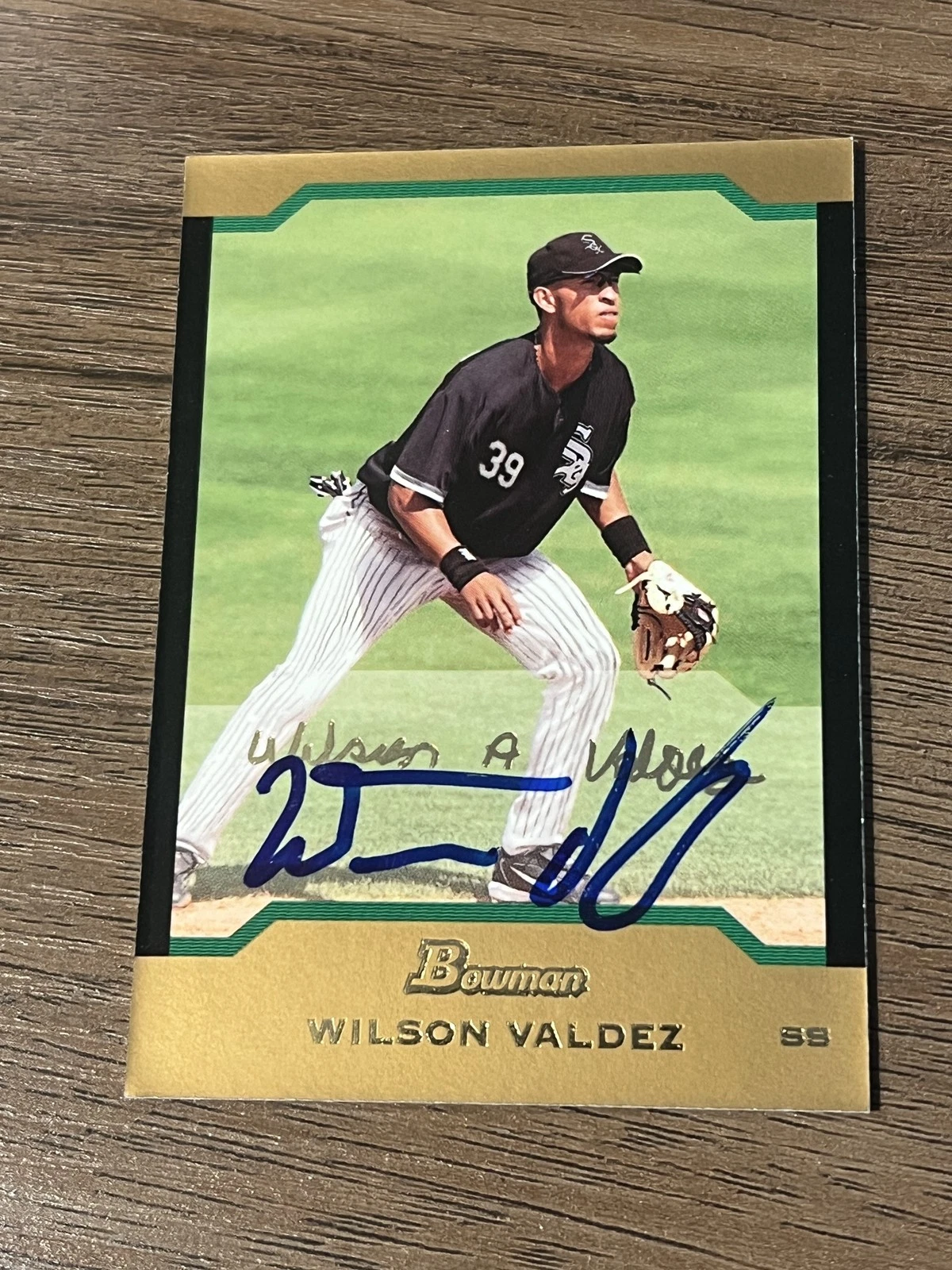 Signed Baseball Card Auto Wilson Valdez 2004 Bowman Gold #BDP11 White Sox