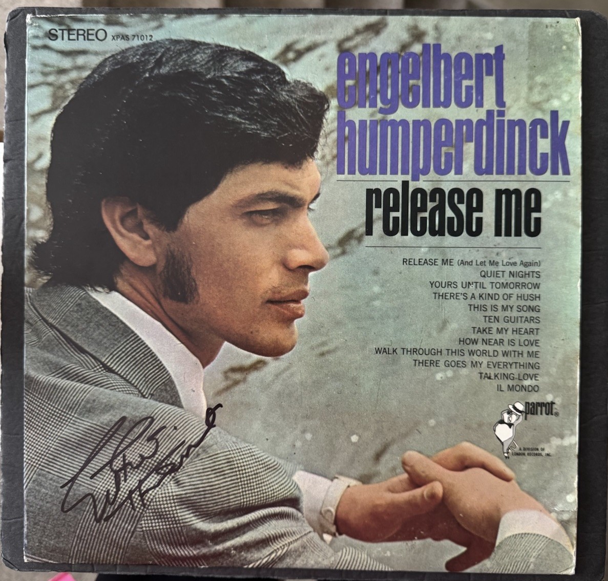 Engelbert Humperdinck Signed Vinyl Release Me JSA COA autographed Record Album