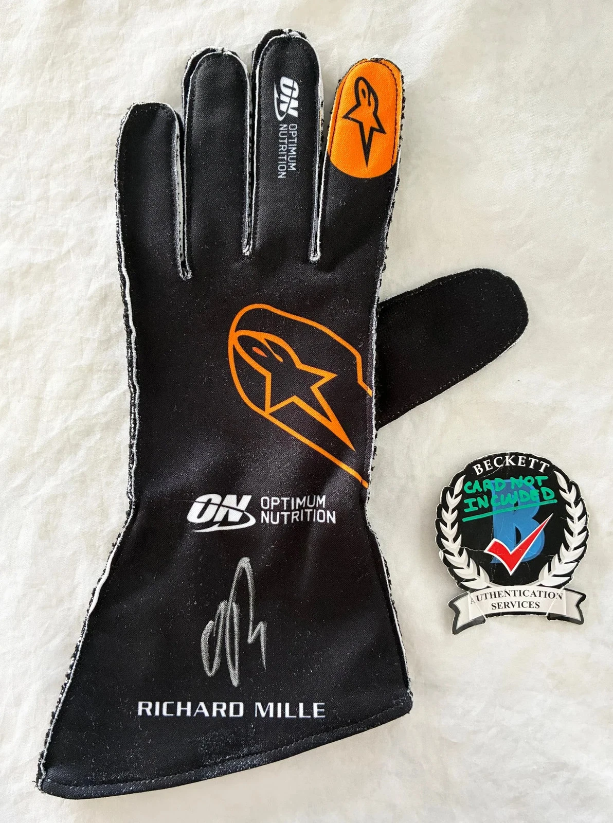 Oscar Piastri Signed Racing Glove McLaren Formula 1 F1 Beckett BAS COA