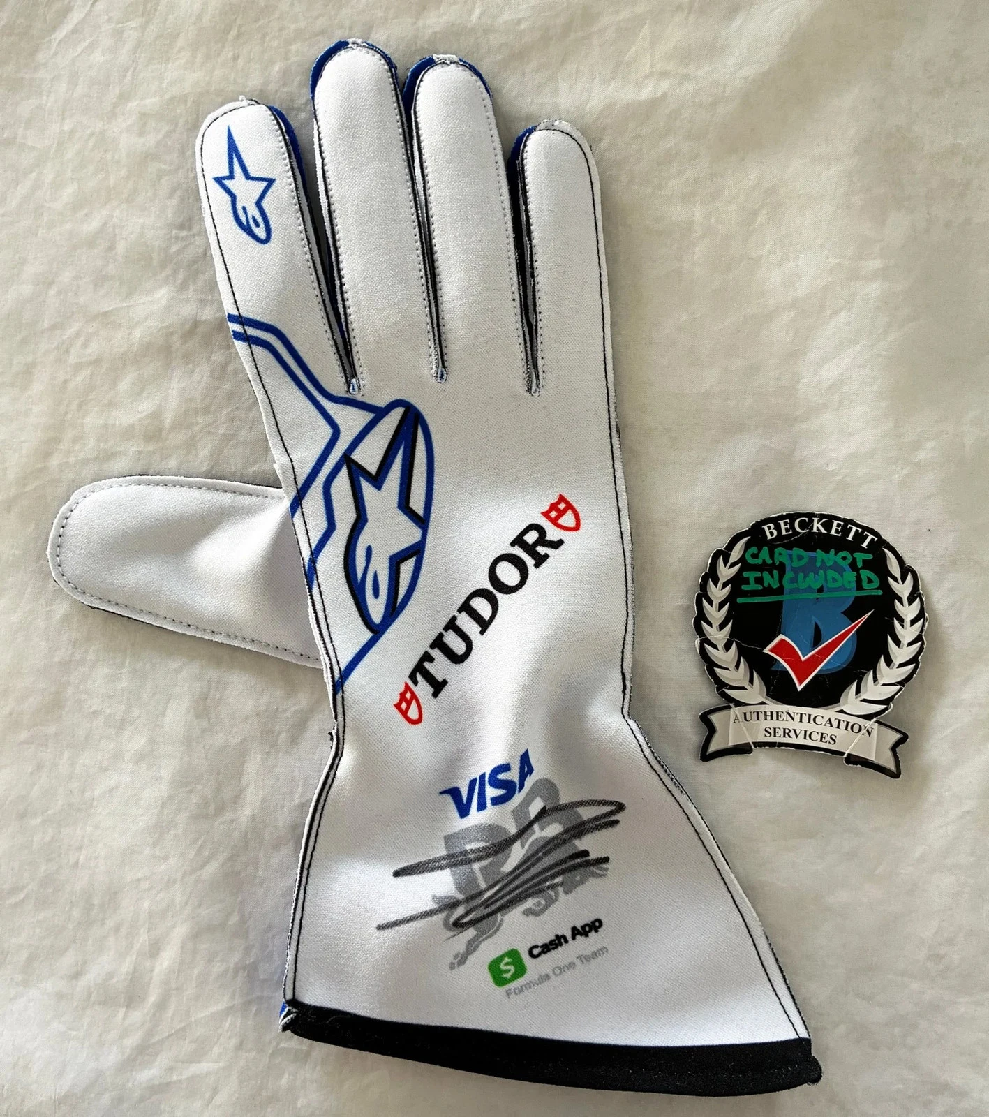 Arvid Lindblad Signed Racing Glove Visa Cash App Racing Bulls Formula 1 F1 Be...