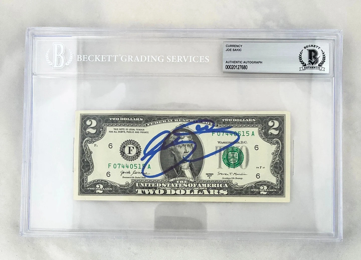 Joe Sakic Signed $2 Bill US Currency Colorado Avalanche Beckett BAS 2 COA