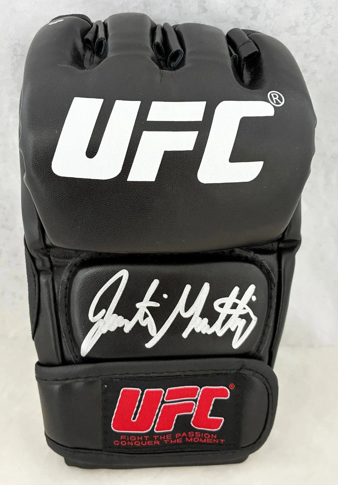 Justin Gaethje Signed UFC Glove JSA 7 COA