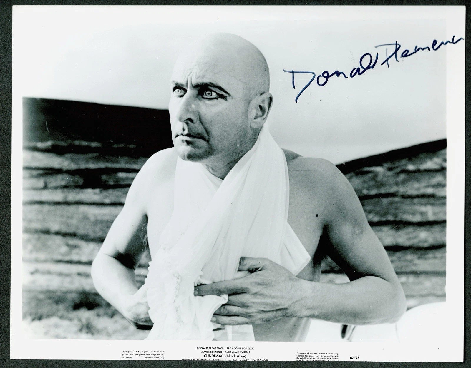 DONALD PLEASENCE SIGNED AUTOGRAPHED 8×10 PHOTO SWAU CERT HALLOWEEN JAMES BOND 2 COLLECTIBLE MEMORABILIA