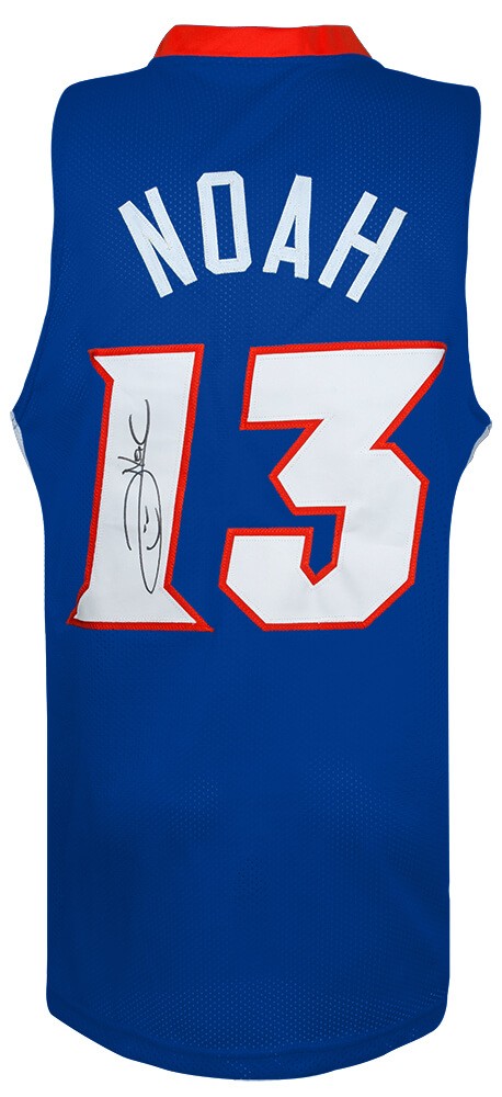 Joakim Noah (GATORS) Signed Blue Custom College Basketball Jersey (SCHWARTZ COA)