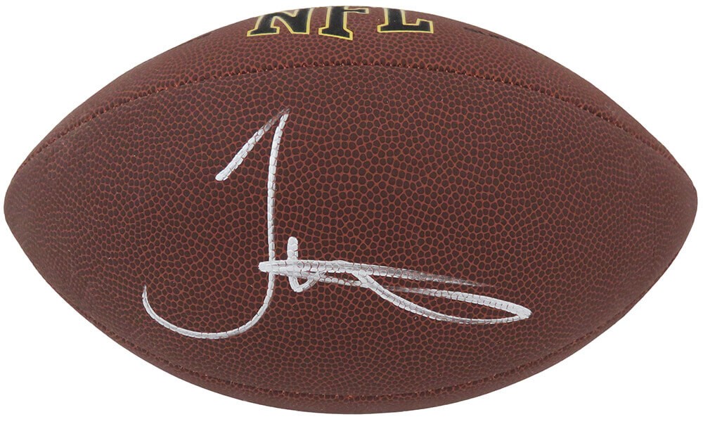 Tyreek Hill Signed Wilson Super Grip Full Size NFL Football - (Beckett)