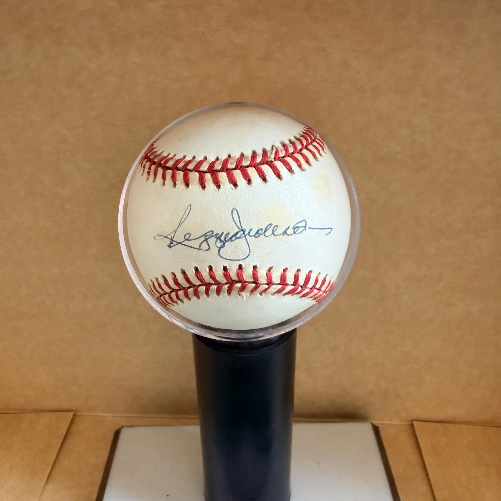 REGGIE JACKSON YANKEES/ORIOLES SIGNED AUTOGRAPHED A.L. BASEBALL BECKETT AUTH