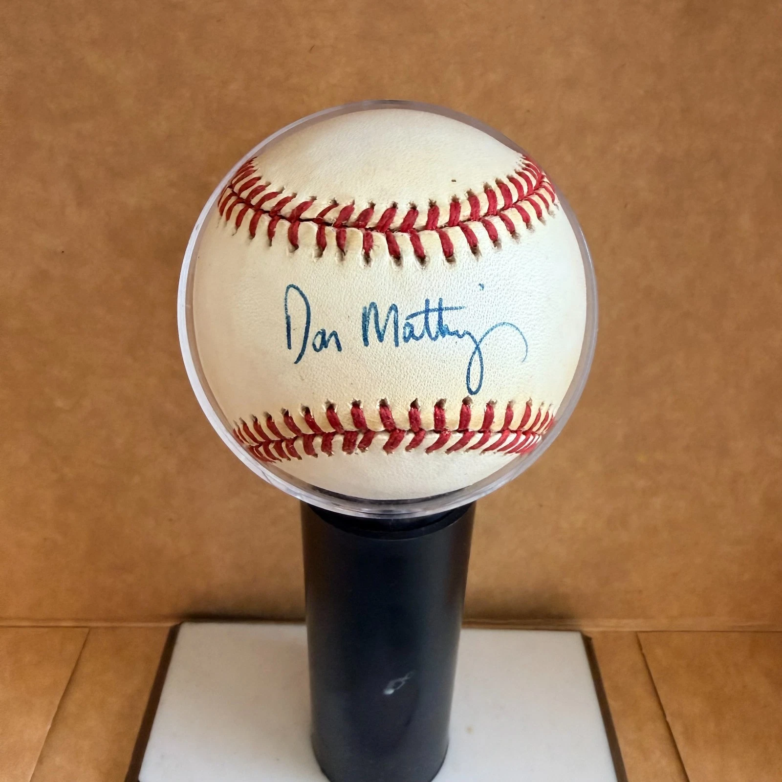 DON MATTINGLY YANKEES SIGNED VINTAGE A.L. BASEBALL BECKETT AUTH