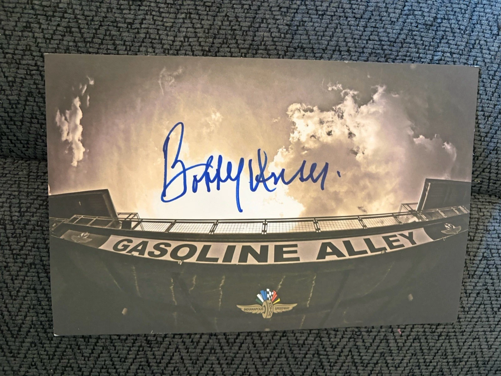 Bobby Unser  Signed Indianapolis 500 Indy Car Gasoline Alley Card