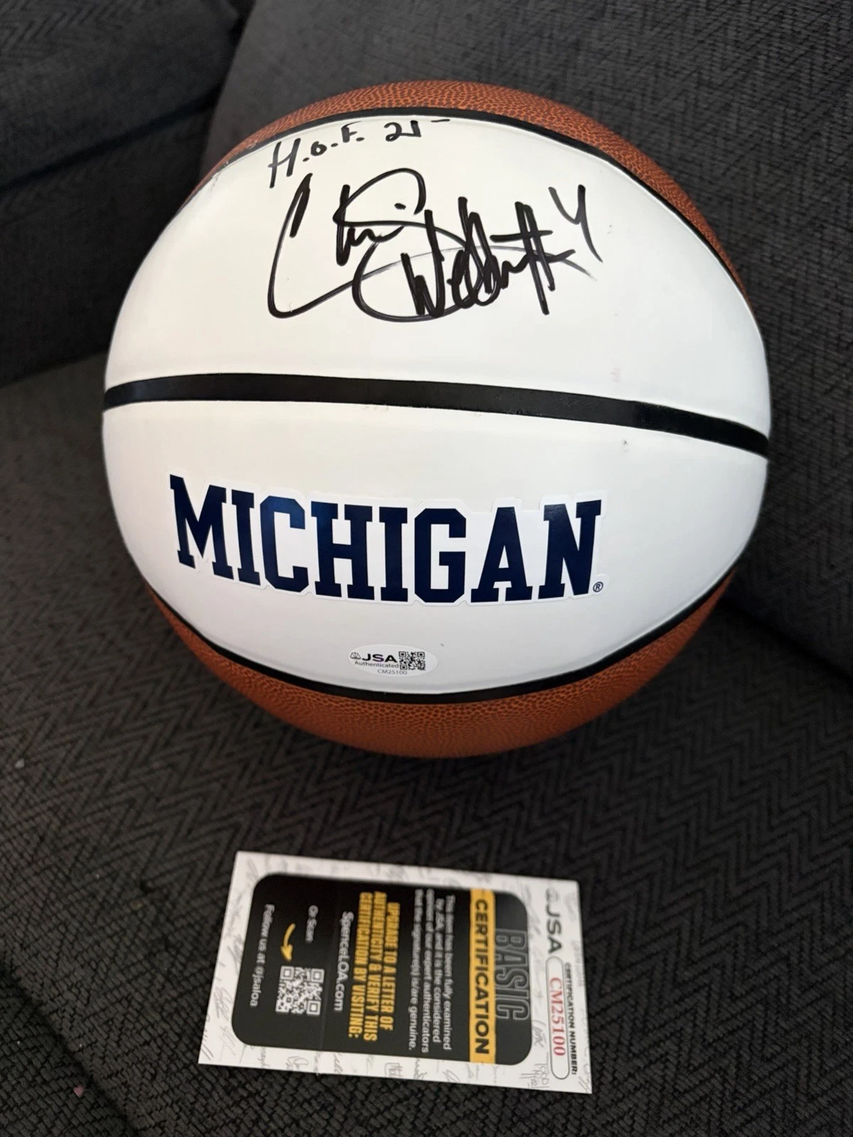 Chris Webber Signed NCAA Basketball JSA COA Authentication Michigan Wolverines