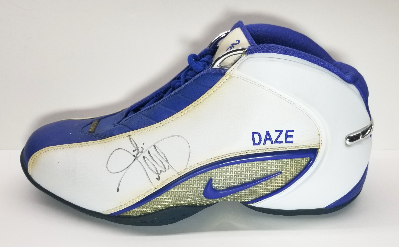 Justin Timberlake SIGNED 2003 DAZE Nike Air Zoom Ultraflight Shoe JSA COA *NSYNC