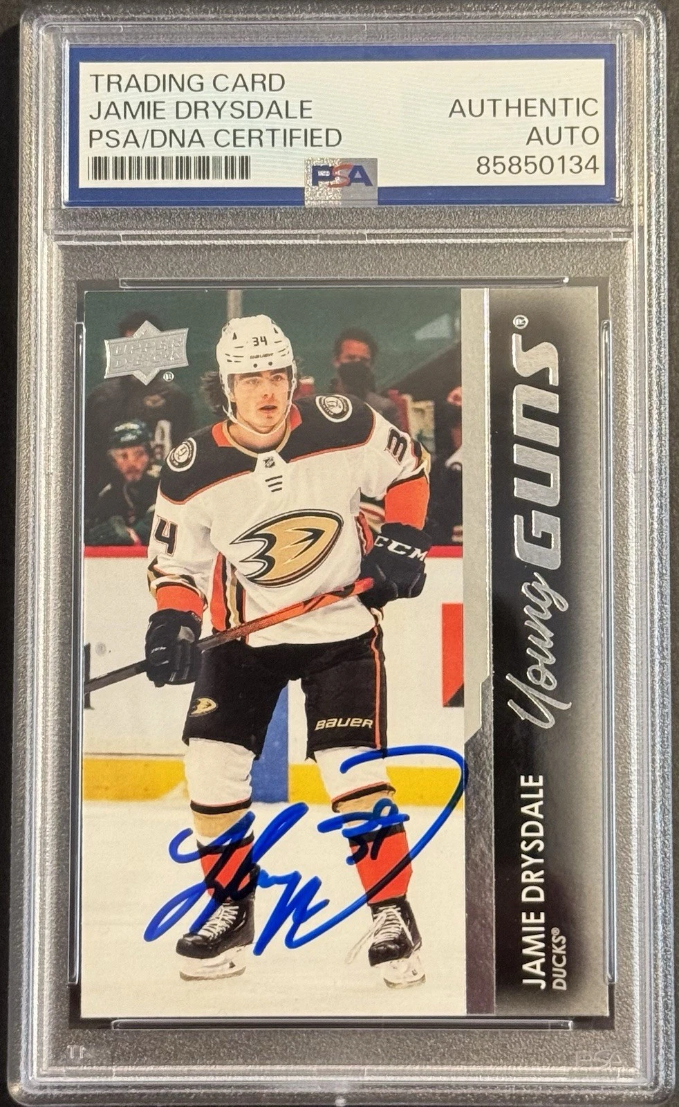 Jamie Drysdale Signed Auto 2021/22 Young Guns Rookie Card PSA/DNA Slab Flyers