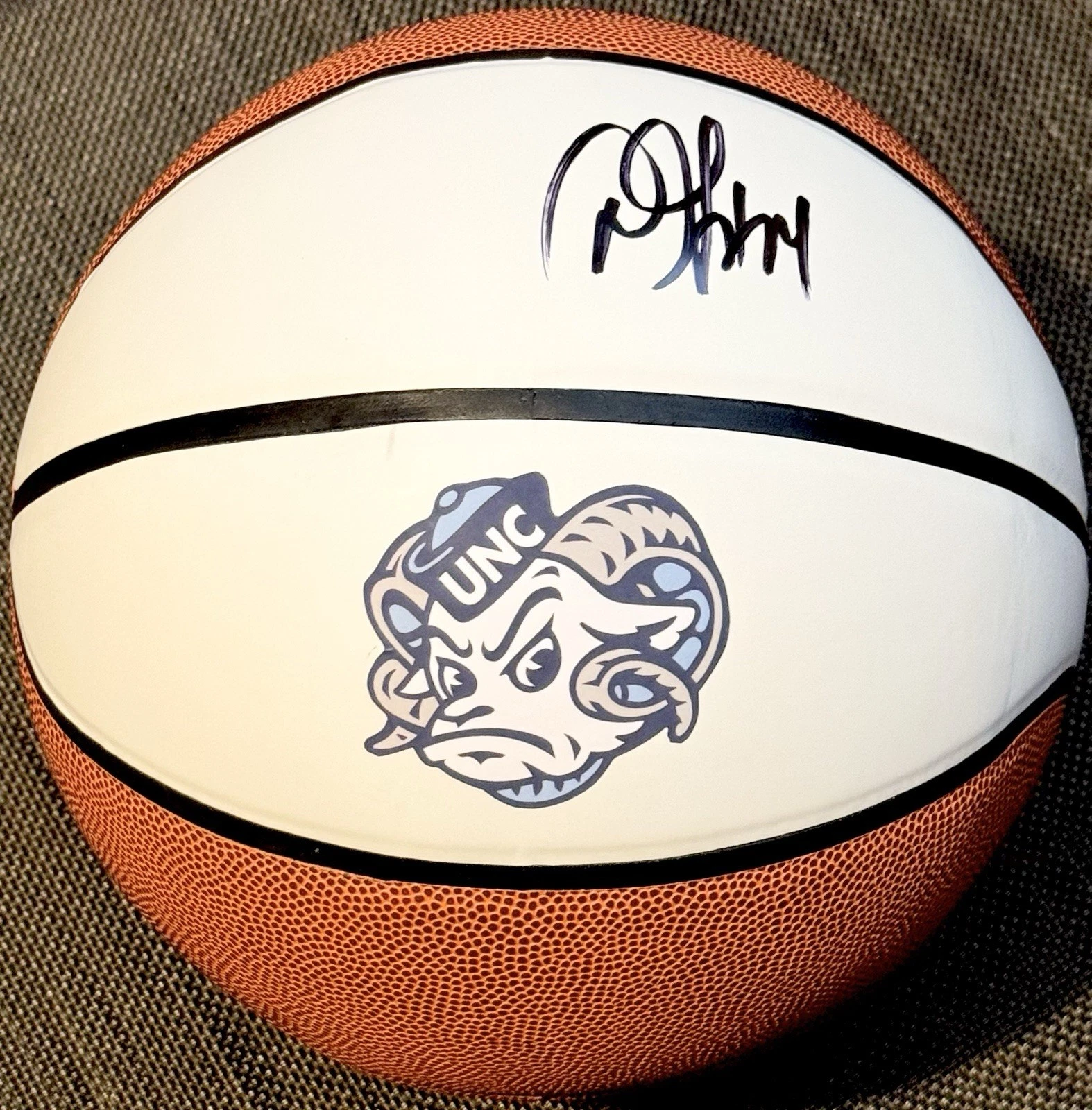 Danny Green Signed Autographed North Carolina Logo Basketball JSA COA
