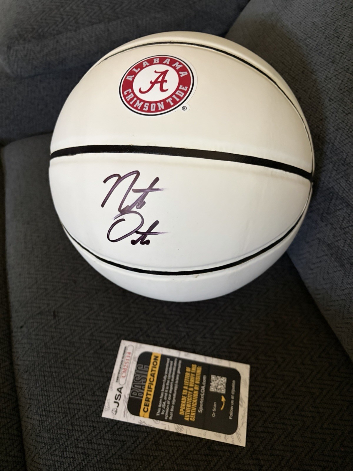 Coach Nate Oats Signed NCAA Basketball JSA COA Authentication Alabama