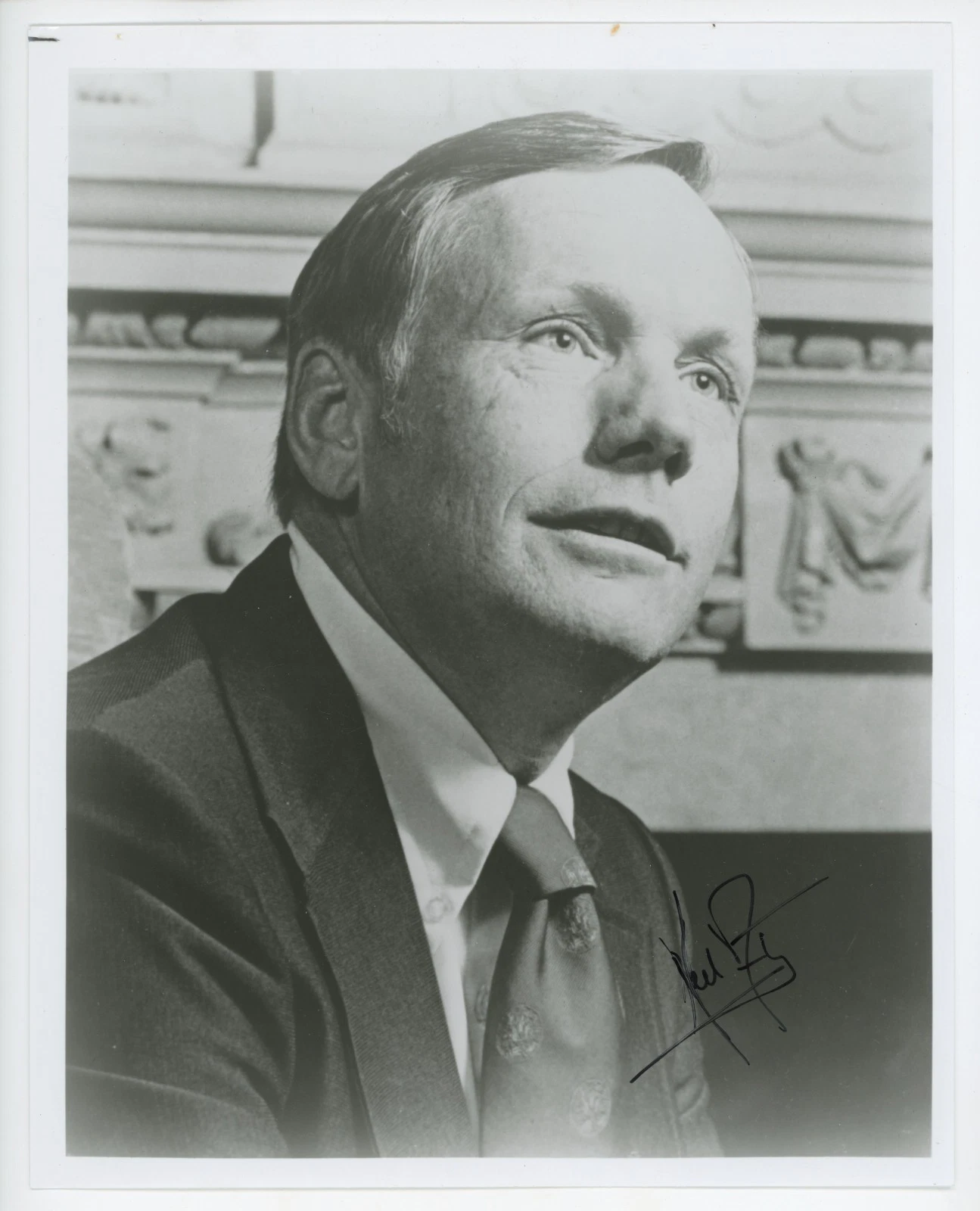 Neil Armstrong Signed 8x10 Photograph NASA Apollo 11 PSA PSA/DNA LOA
