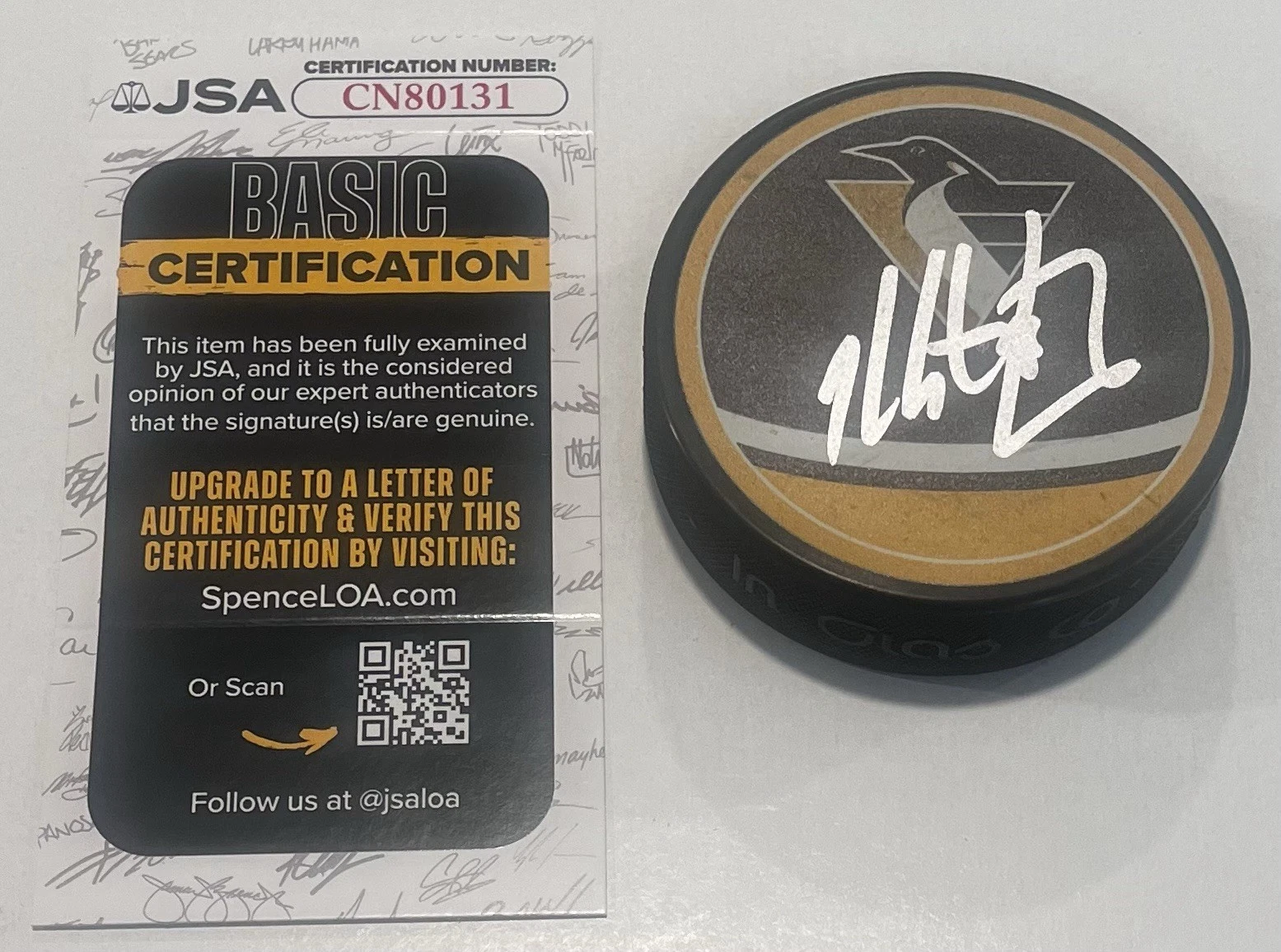 KRIS LETANG SIGNED PITTSBURGH PENGUINS HOCKEY PUCK W/ CASE JSA COA