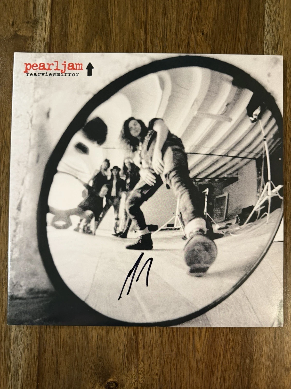 Matt Cameron ‘Pearl Jam’ Band Drummer Signed Vinyl Album ‘Greatest Hits’ Beckett