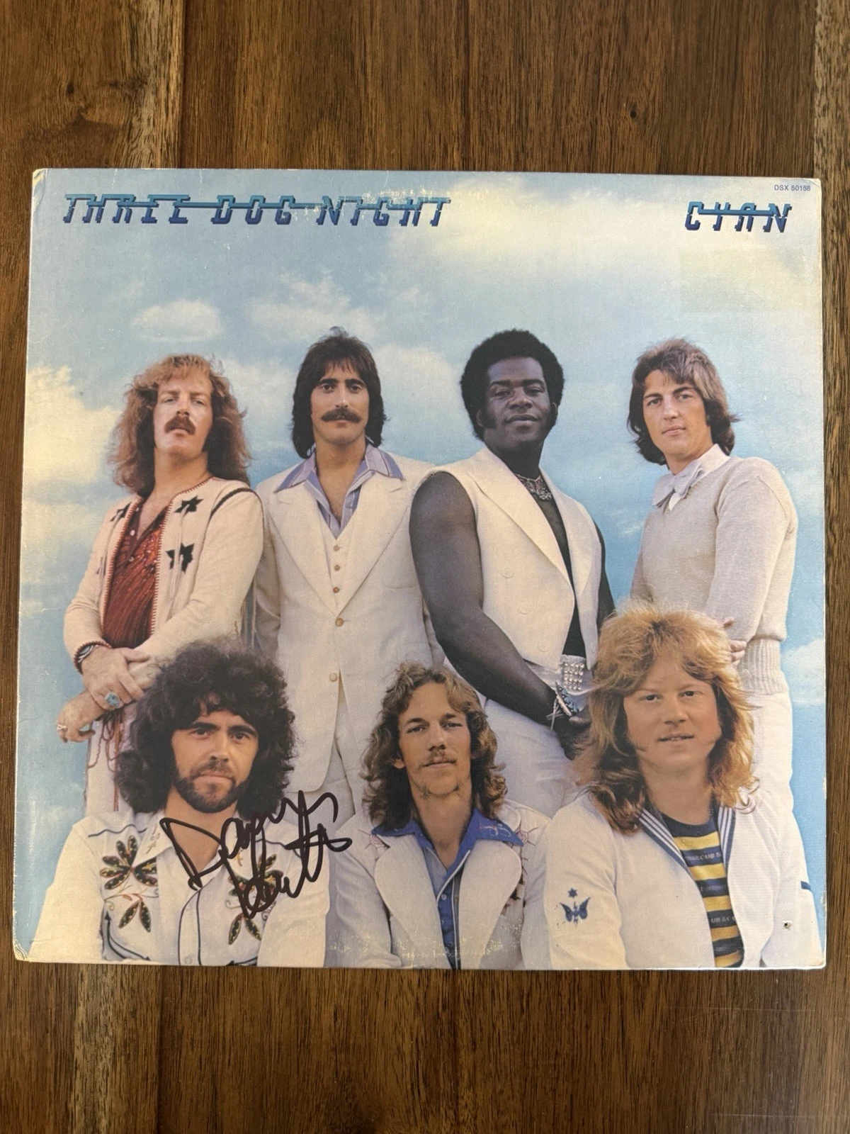 Danny Hutton ‘Three Dog Night’ Signed Vinyl Album ‘Cyan’ Beckett