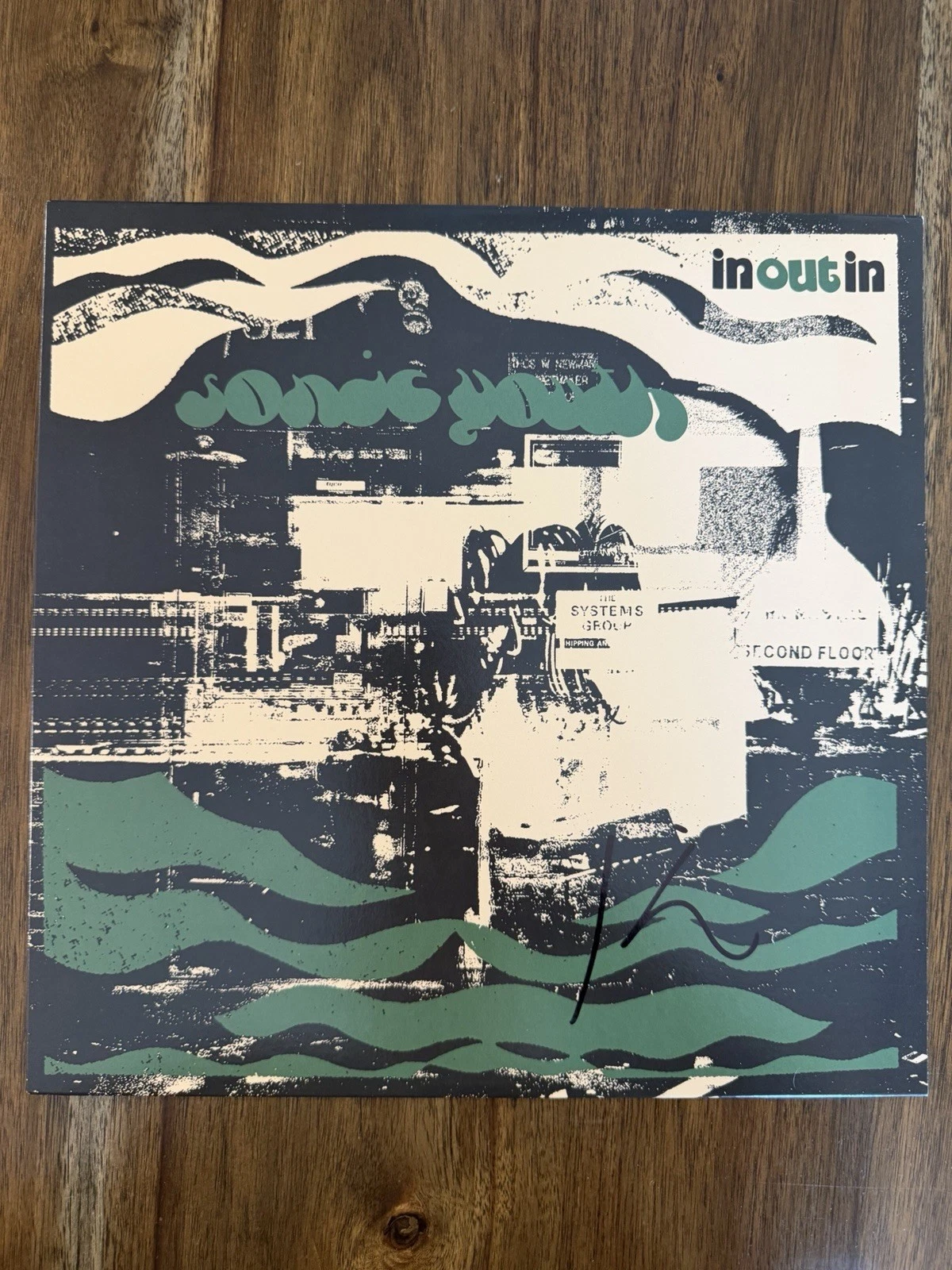 Kim Gordon ‘Sonic Youth’ Signed Vinyl Album ‘In/Out/In’ Beckett