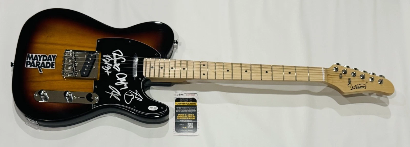 MAYDAY PARADE SIGNED SUNBURST ELECTRIC GUITAR DEREK SANDERS ALL 5 JSA COA