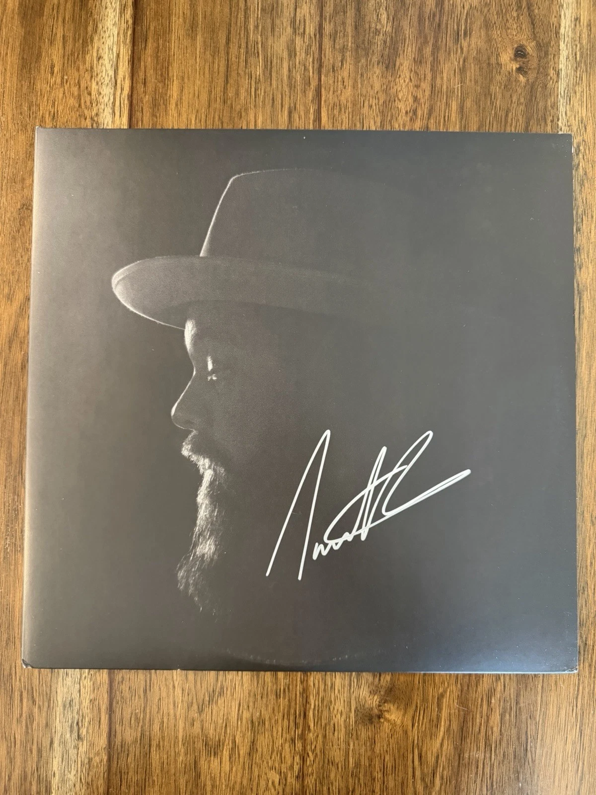 ‘Nathaniel Rateliff & The Night Sweats’ Signed Vinyl Album ‘Tearing At’ Beckett