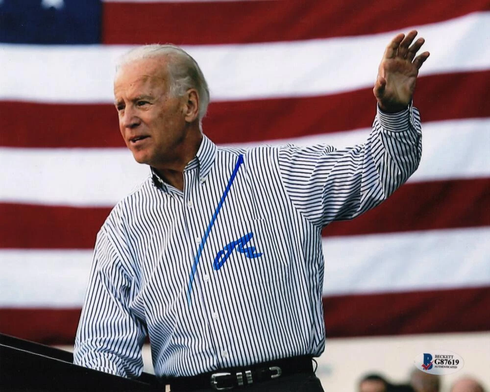 President Joe Biden Signed Autograph 8x10 Photo - Campaigning 2020 Beckett COA