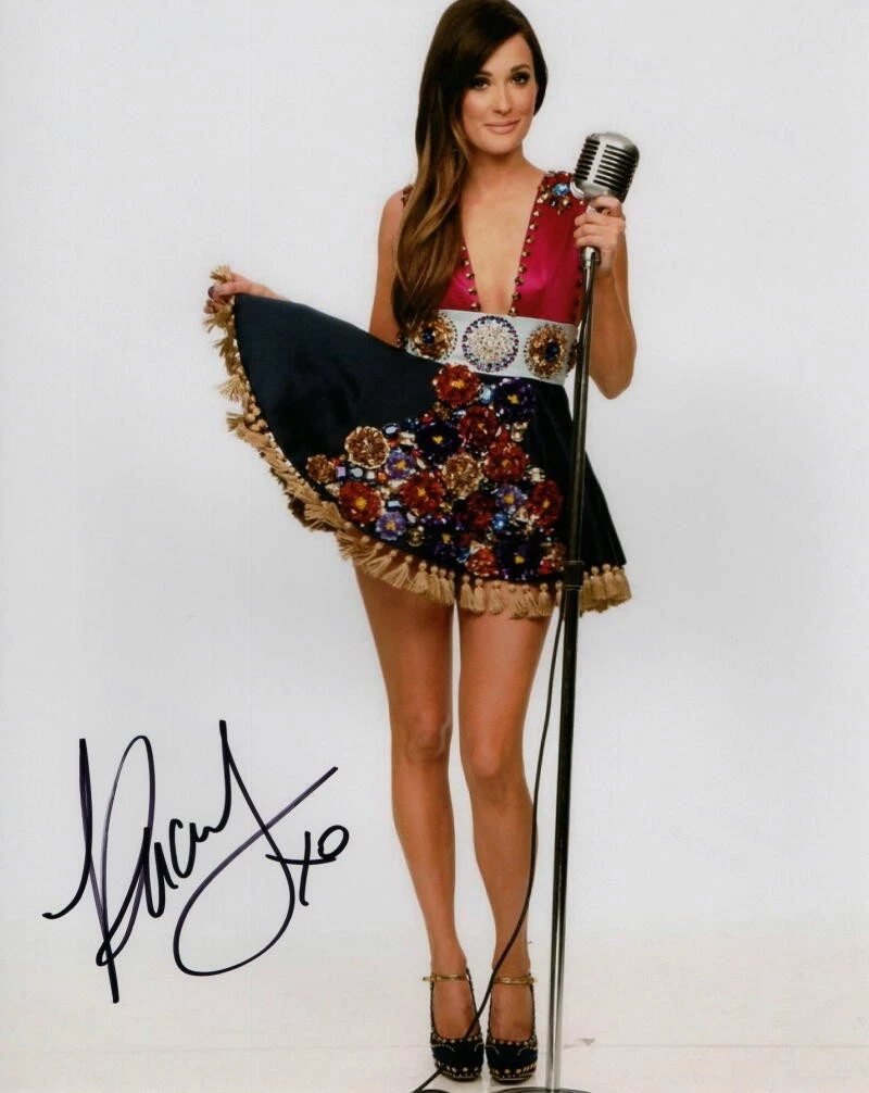 KACEY MUSGRAVES SIGNED AUTOGRAPH 8X10 PHOTO - SEXY COUNTRY MUSIC SINGER, ACOA