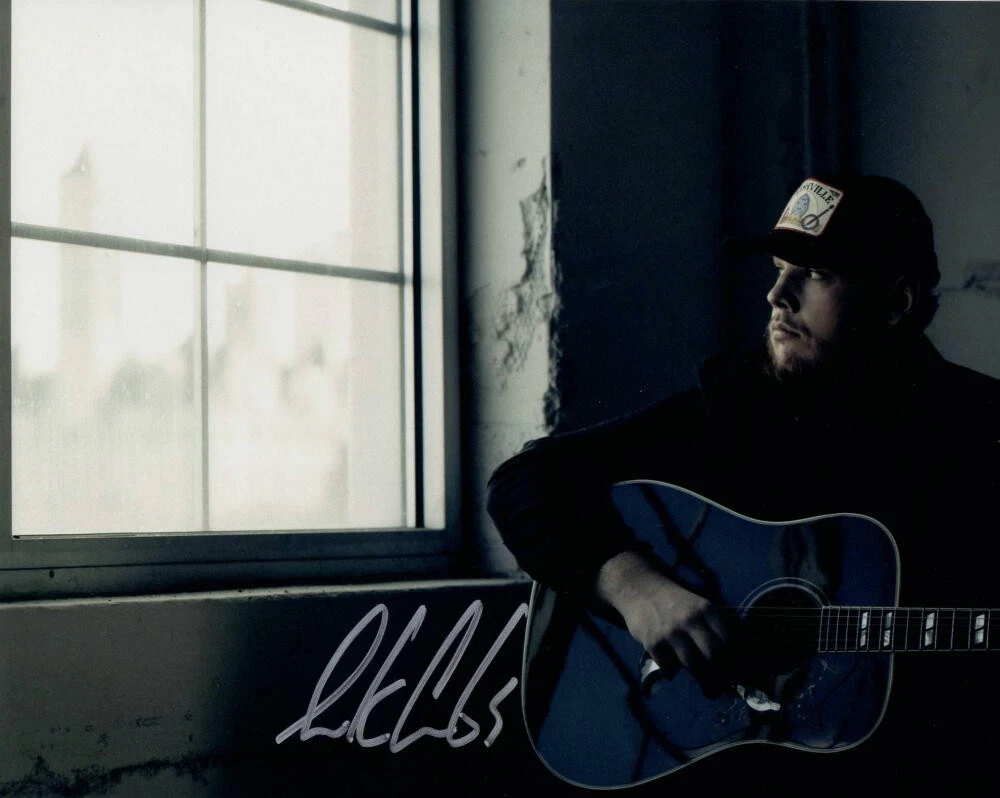 LUKE COMBS SIGNED AUTOGRAPH 8X10 PHOTO - THIS ONE'S FOR YOU, COUNTRY MUSIC STAR