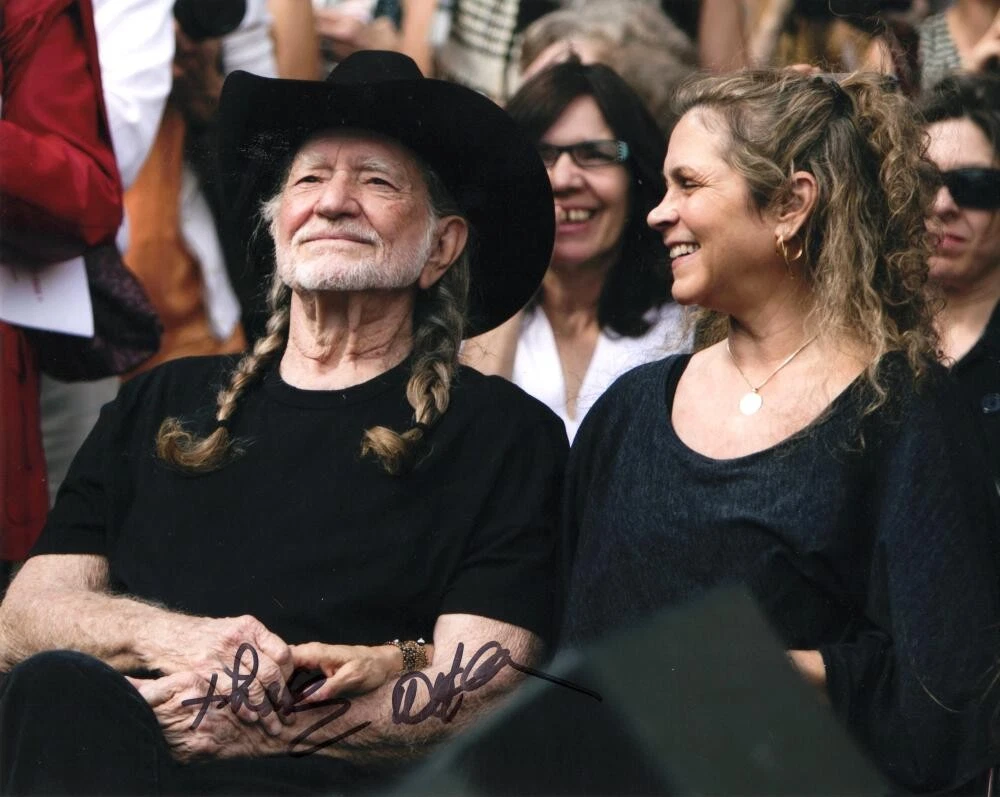 Willie Nelson Signed Autograph 8x10 Photo Photograph - Country Music w/ JSA COA