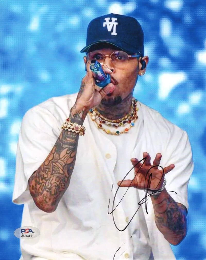 Chris Brown Signed Autograph 8x10 Photo - Graffiti Fortune Royalty X w/ PSA COA