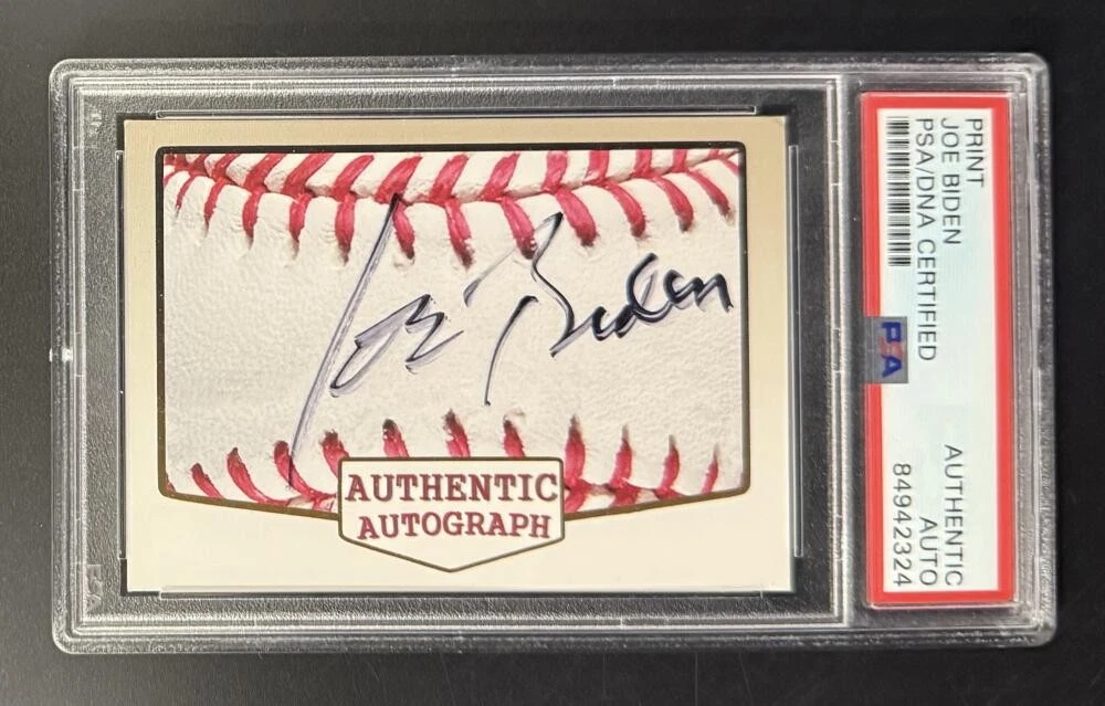 Joe Biden Signed Autograph PSA/DNA COA Slab President Authentic Baseball Card