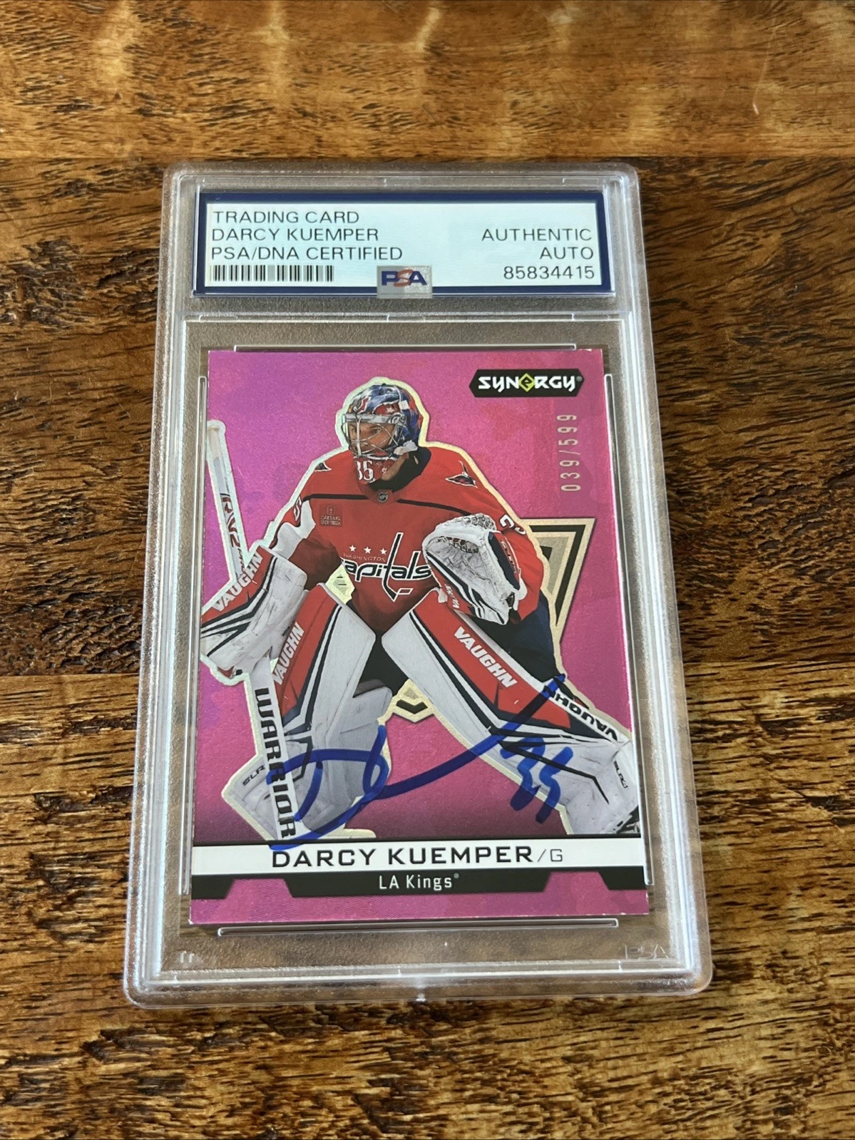 Darcy Kuemper IP Signed UD Synergy Card PSA DNA Coa Slab Capitals Autographed