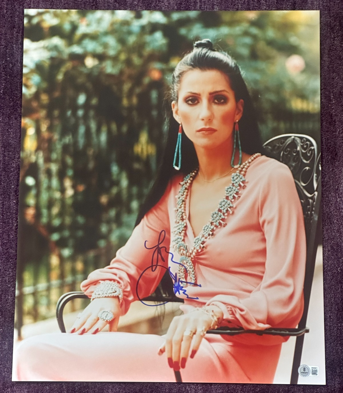 CHER Signed 16x20 PHOTO Beckett Authenticated  (BAS)