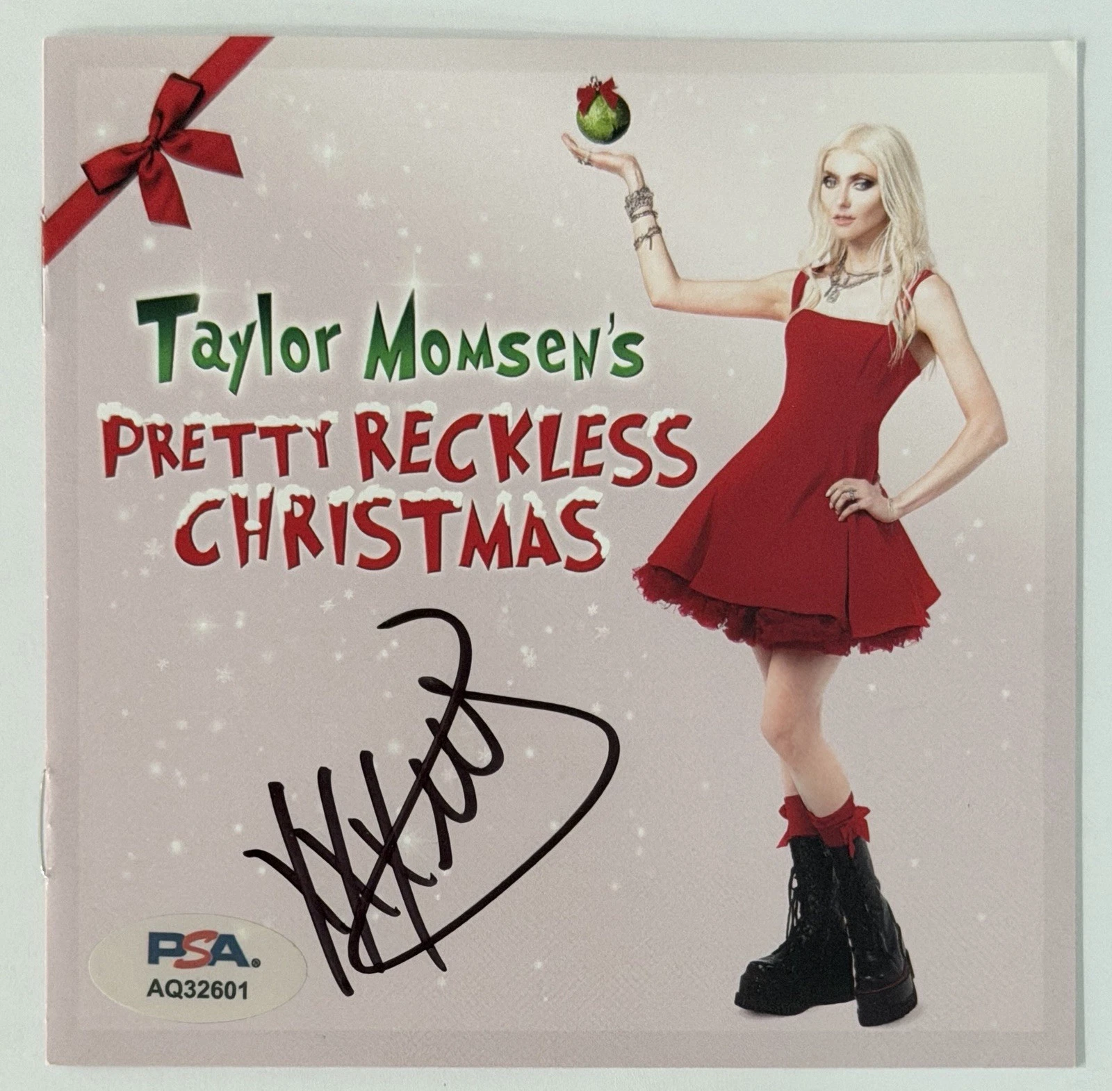 SIGNED Taylor Momsen Pretty Reckless Christmas CD Booklet Autograph PSA DNA COA