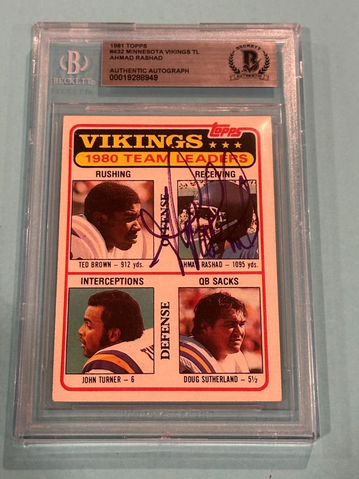 AHMAD RASHAD Signed 1981 TOPPS Card #432 Beckett BAS