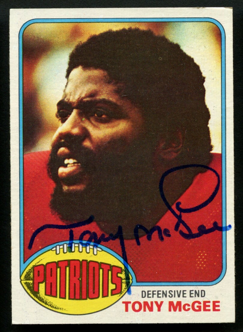 Tony McGee #224 signed autograph auto 1976 Topps Football Trading Card