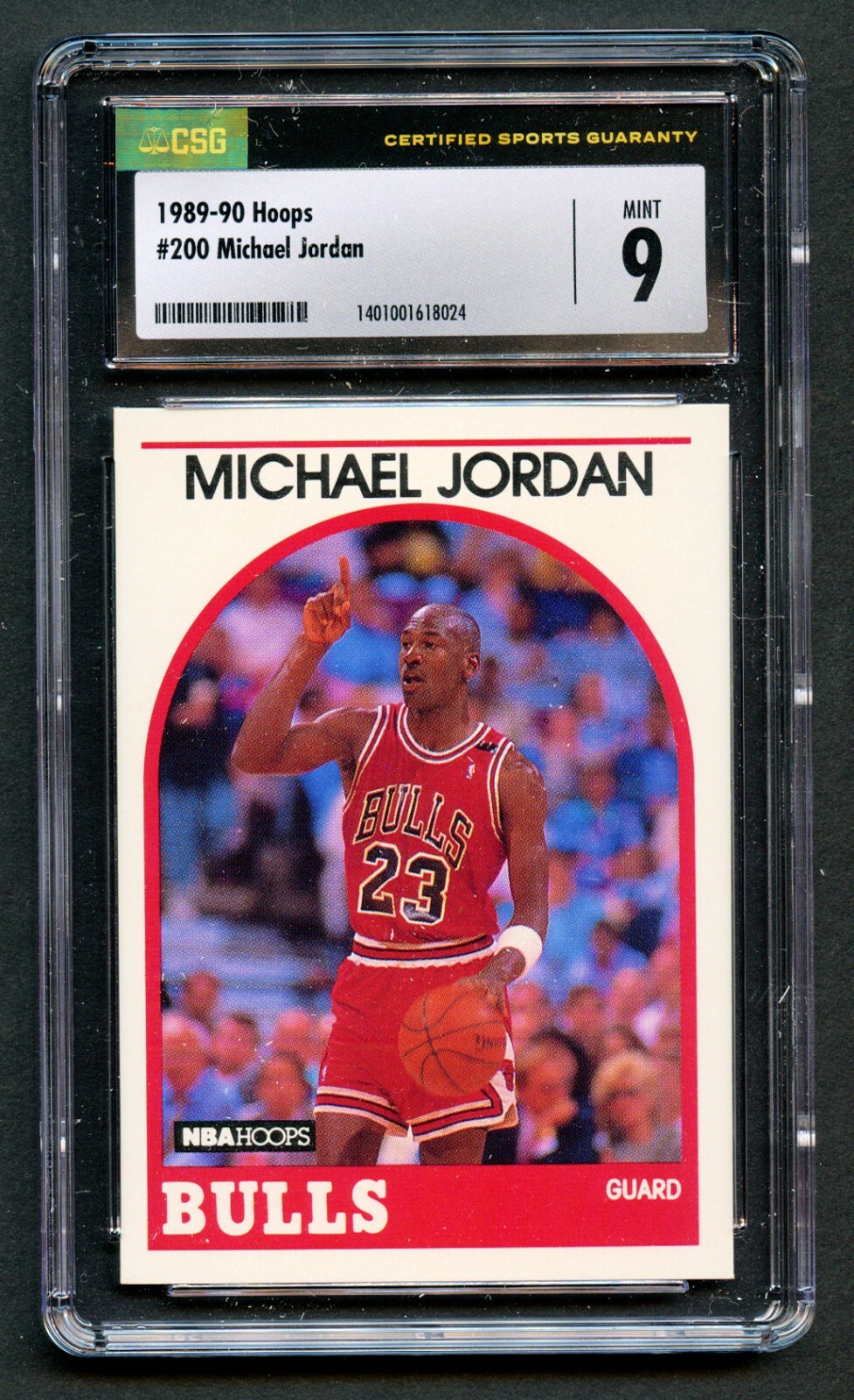 Michael Jordan #200 Hoops 1989-90 Chicago Bulls Basketball Trading Card CSG 9