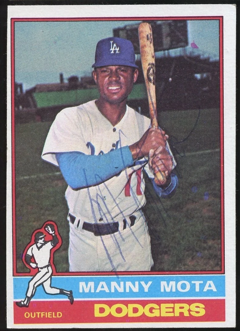 Manny Mota #548 signed autograph auto 1976 Topps Baseball Trading Card