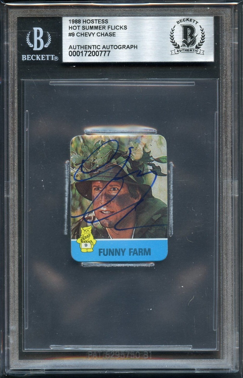 CHEVY CHASE #9 SIGNED AUTOGRAPH 1988 HOSTESS HOT SUMMER FLICKS ROOKIE BAS SLAB COLLECTIBLE MEMORABILIA