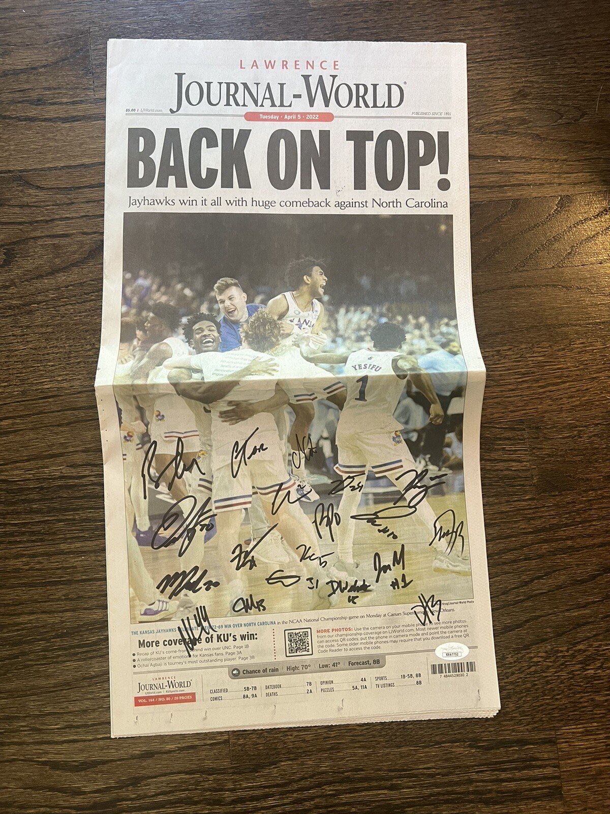 2022 NCAA CHAMPION KU KANSAS BASKETBALL TEAM SIGNED NEWSPAPER AUTO SELF JSA COA